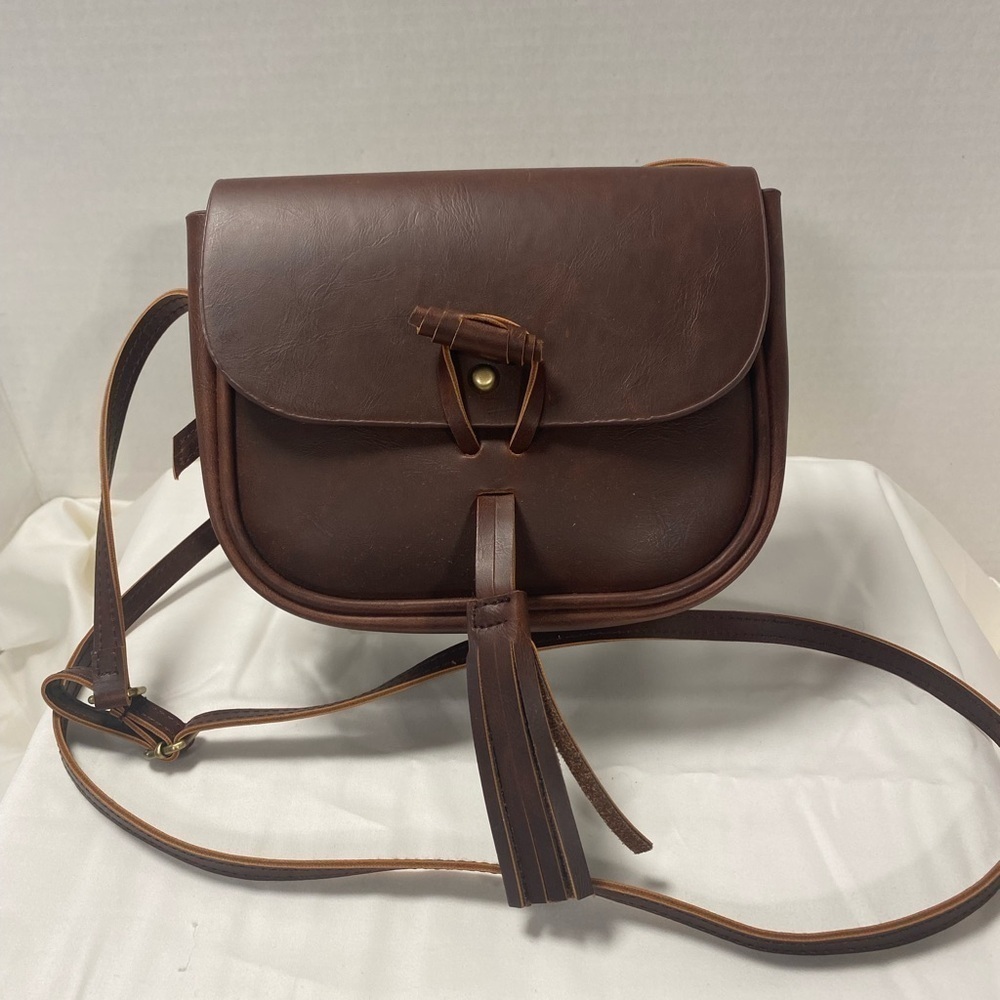 Great little Crossbody bag by garage, new without tags